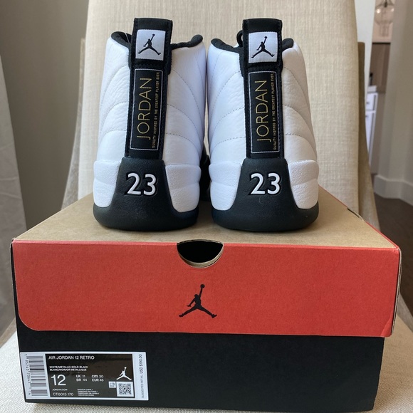 Air Jordan 12 Retro - Picture 3 of 7